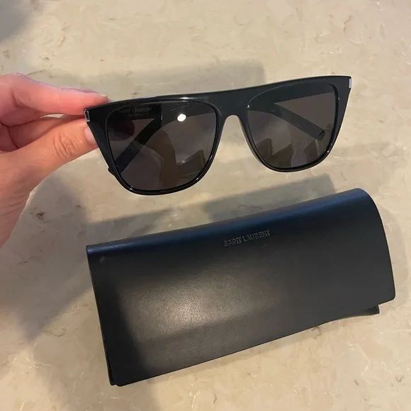 Saint Laurent | Accessories | Saint Laurent Classic Black 